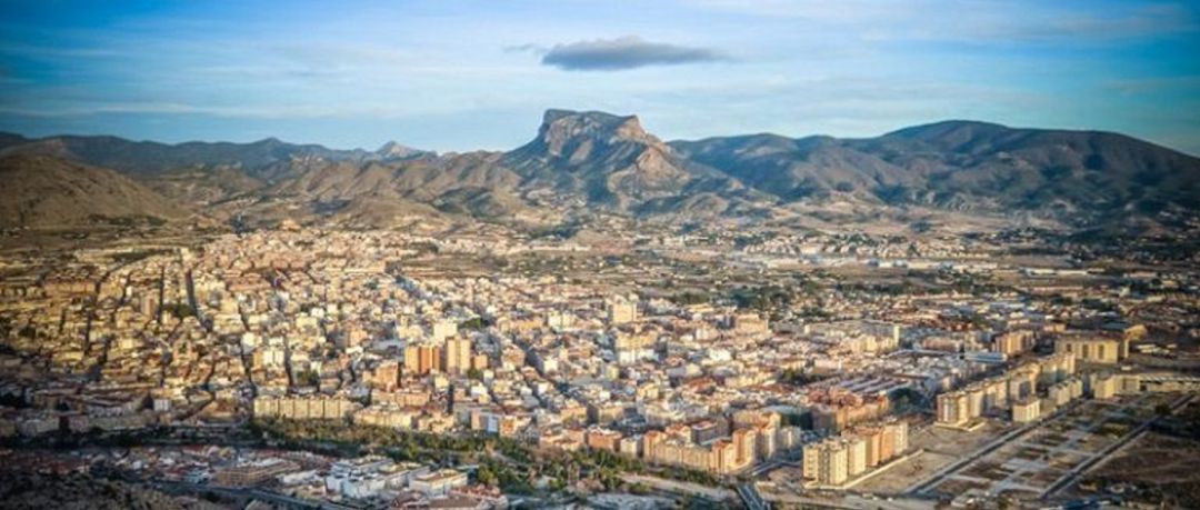 Descubre la auténtica comida mexicana en Pollo Loco, un lugar acogedor con sabores tradicionales que te transportarán a México.